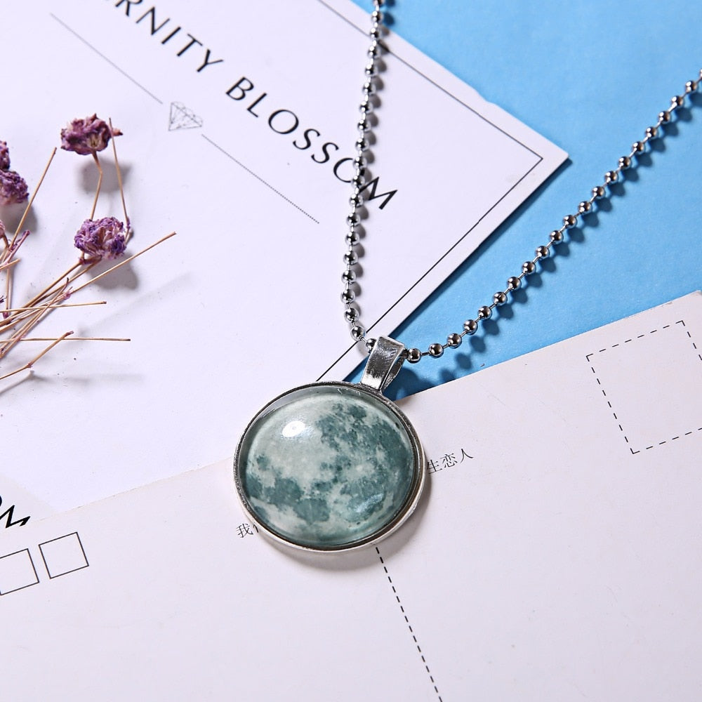 to the moon - Glow in the dark maanketting
