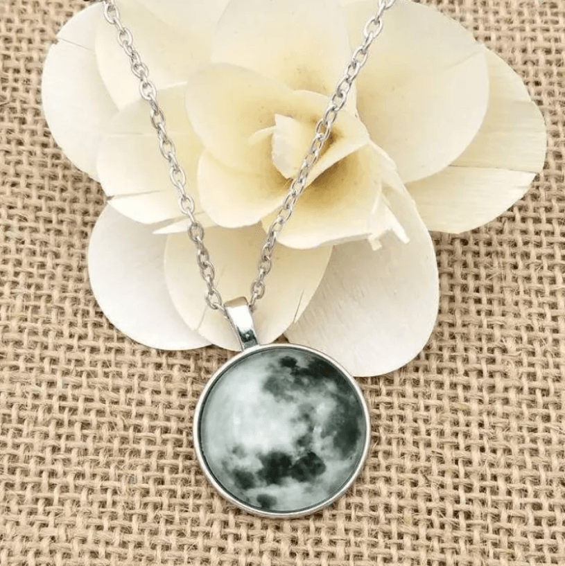 to the moon - Glow in the dark maanketting