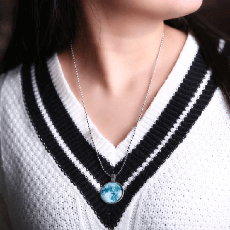 to the moon - Glow in the dark maanketting