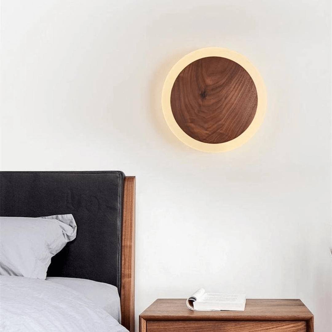 Nordic Walnut LED Wandlamp – Modern Ontwerp, Zachte Verlichting