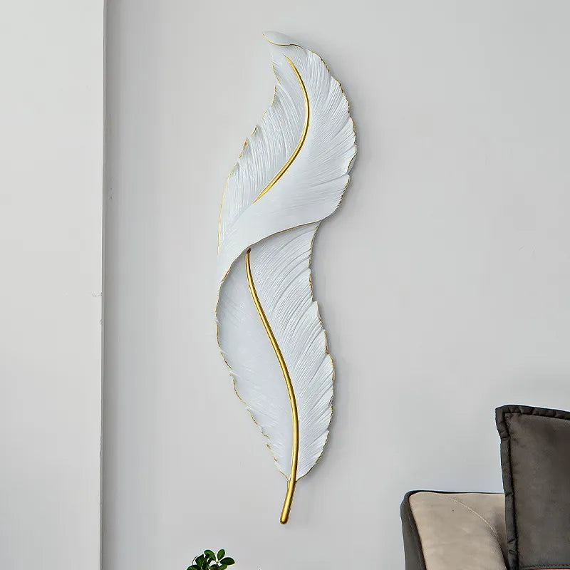 FeatherGlow Elegante Veer Wandlamp - Moderne verfijning aan de muur.