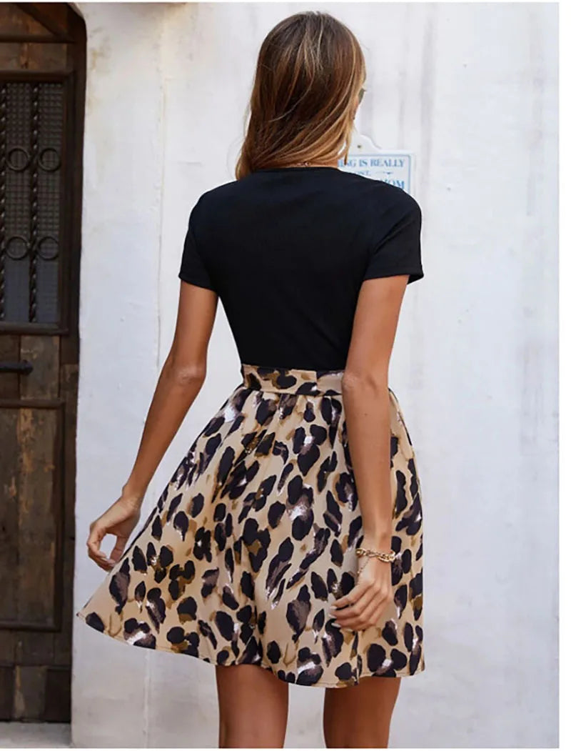 Mini Jurk met Luipaardprint voor Vrouwen – Korte Mouwen en Ronde Hals in 3 Kleuren-4