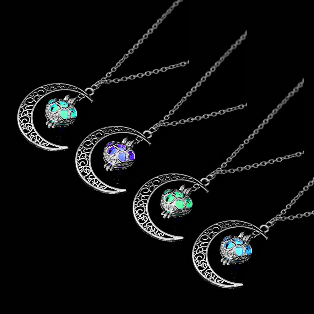 Moon Necklace - Glow in the dark damesketting